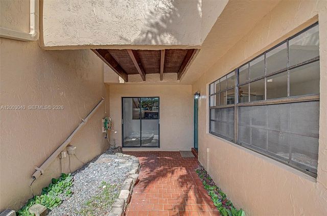 11236 SW 132nd Ct W, Miami, FL 33186