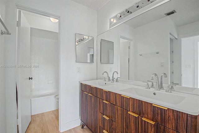 11236 SW 132nd Ct W, Miami, FL 33186