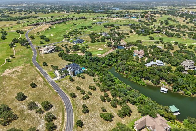3100 Kahala Sunset DR, Spicewood, TX 78669