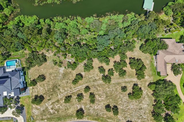 3100 Kahala Sunset DR, Spicewood, TX 78669
