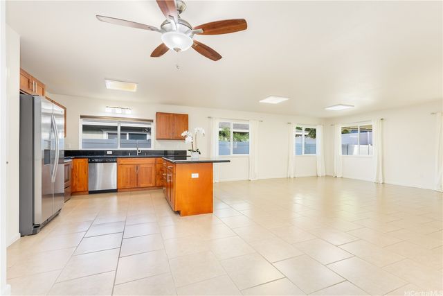 84-575 Kili Drive 53, Waianae, HI 96792