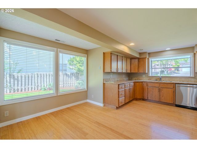 3512 Se 168TH Ave, Vancouver, WA 98683