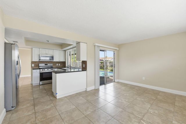 9671 NW 24th Street, Sunrise, FL 33322