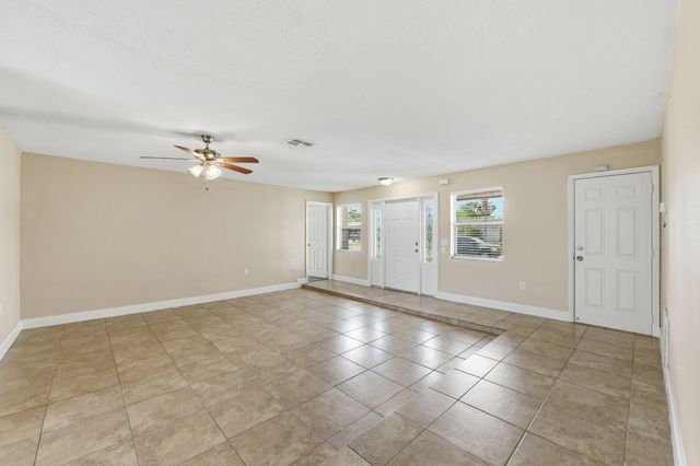 9671 NW 24th Street, Sunrise, FL 33322