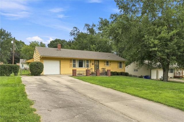 1314 Duck Road, Grandview, MO 64030