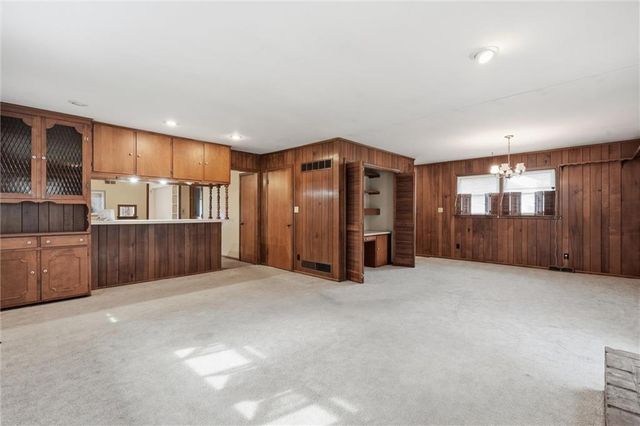 1314 Duck Road, Grandview, MO 64030