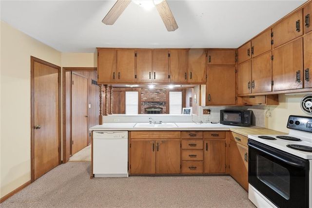 1314 Duck Road, Grandview, MO 64030
