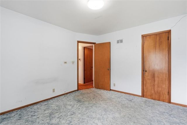 1314 Duck Road, Grandview, MO 64030