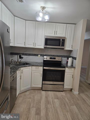 607 LINDSEY CT, Marlton, NJ 08053