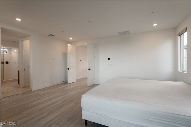 6486 Vanhoven Crest Street, Las Vegas, NV 89166