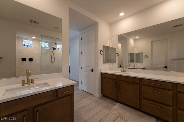 6486 Vanhoven Crest Street, Las Vegas, NV 89166