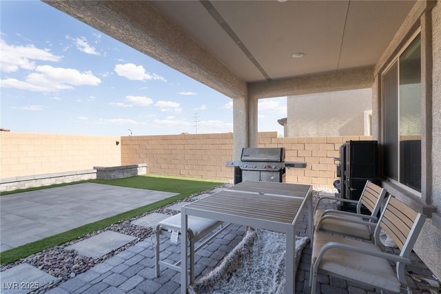 6486 Vanhoven Crest Street, Las Vegas, NV 89166