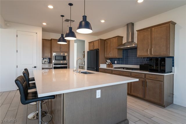 6486 Vanhoven Crest Street, Las Vegas, NV 89166