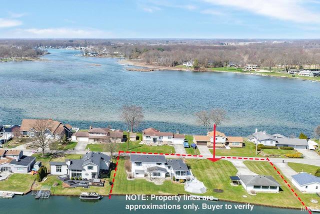 51198 Aqua Drive, Elkhart, IN 46514