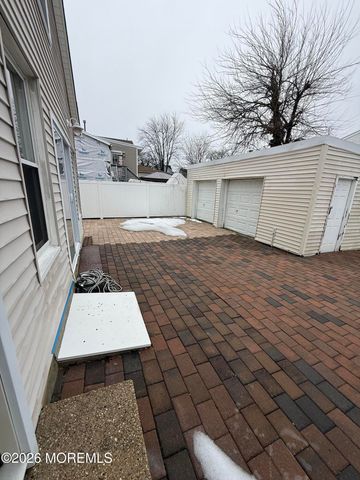 67 5th Street, Highlands, NJ 07732