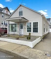 67 5th Street, Highlands, NJ 07732
