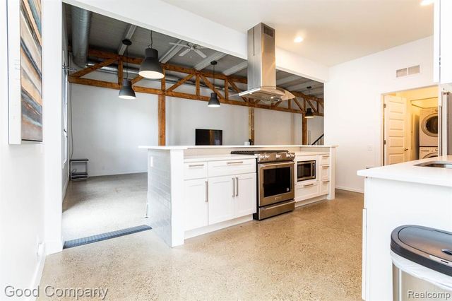 1300 Batavia Avenue 1, Royal Oak, MI 48067