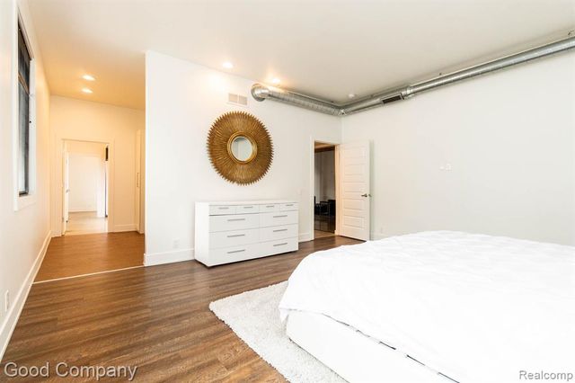 1300 Batavia Avenue 1, Royal Oak, MI 48067