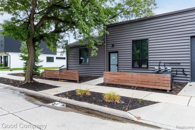 1300 Batavia Avenue 1, Royal Oak, MI 48067