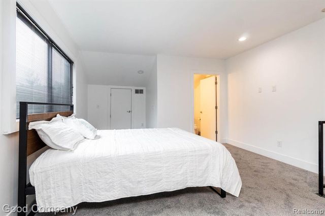 1300 Batavia Avenue 1, Royal Oak, MI 48067