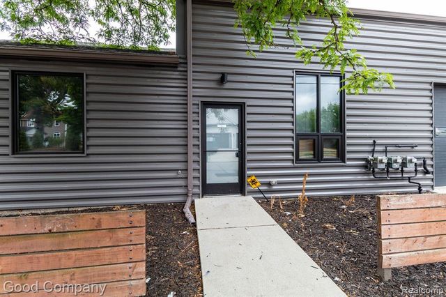 1300 Batavia Avenue 1, Royal Oak, MI 48067