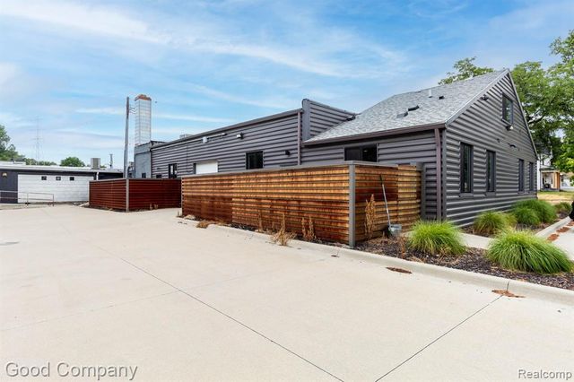 1300 Batavia Avenue 1, Royal Oak, MI 48067