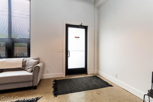 1300 Batavia Avenue 1, Royal Oak, MI 48067