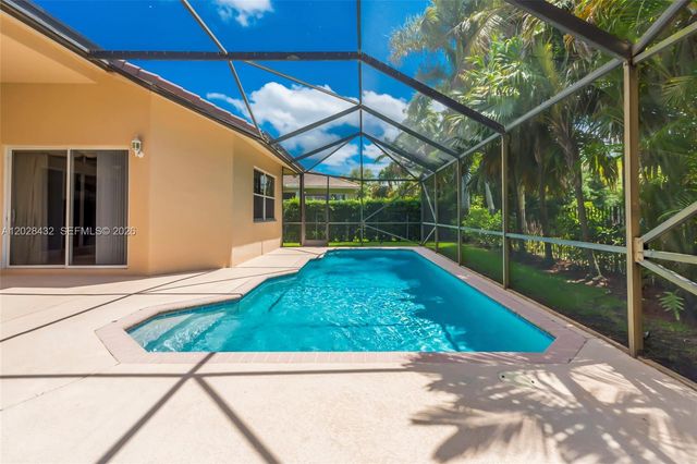 3852 Oak Ridge Cir, Weston, FL 33331