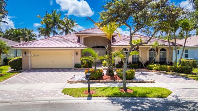 3852 Oak Ridge Cir, Weston, FL 33331