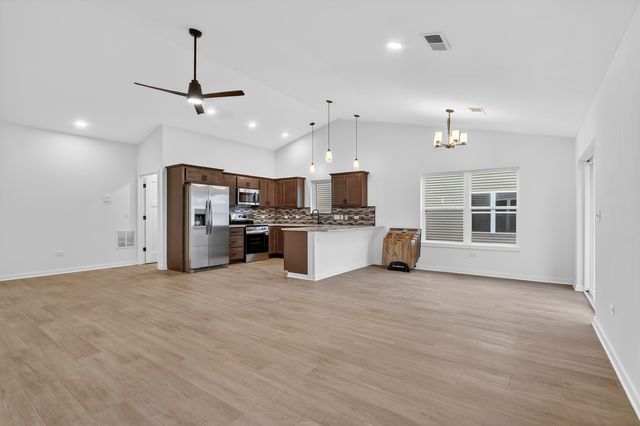 305 W South Street 305, Durand, IL 61024