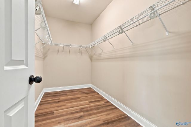 208 Treetop Drive, Huntsville, AL 35801