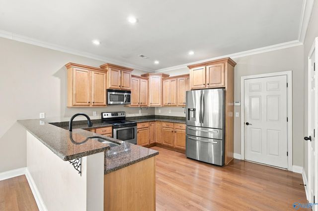 208 Treetop Drive, Huntsville, AL 35801