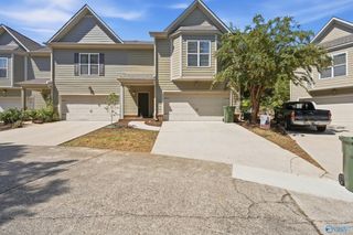 208 Treetop Drive, Huntsville, AL 35801