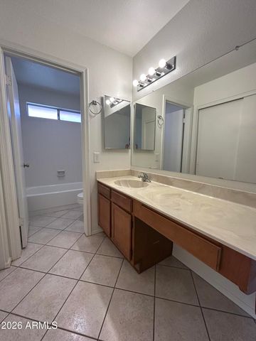 2338 W ORCHID Lane, Chandler, AZ 85224