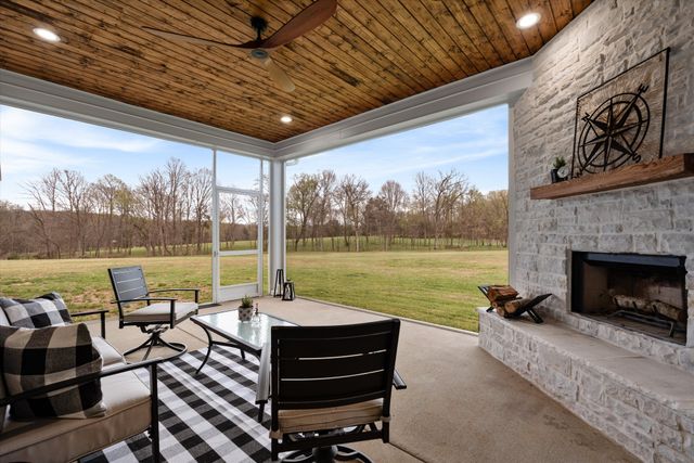 4057 Calista Rd, Cross Plains, TN 37049