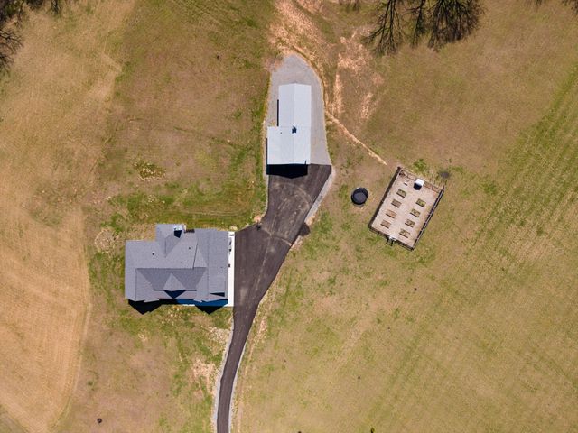 4057 Calista Rd, Cross Plains, TN 37049