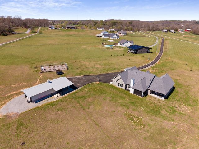 4057 Calista Rd, Cross Plains, TN 37049