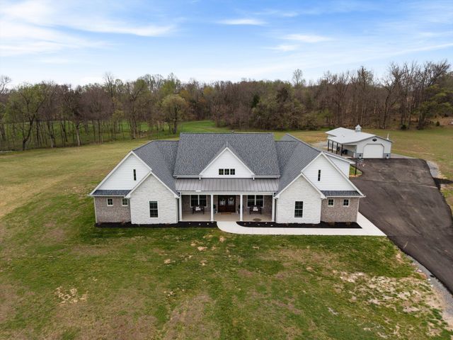 4057 Calista Rd, Cross Plains, TN 37049
