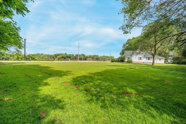 2780 HUMBOLDT ROAD, Green Bay, WI 54311