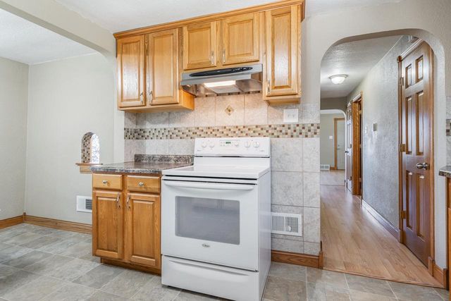 2780 HUMBOLDT ROAD, Green Bay, WI 54311