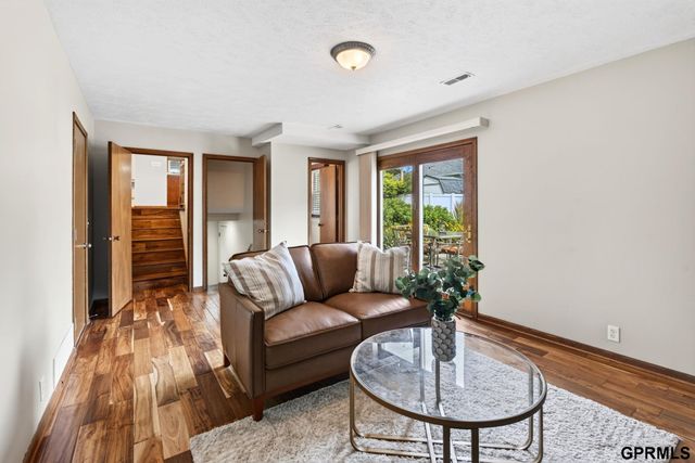13436 Frances Street, Omaha, NE 68144