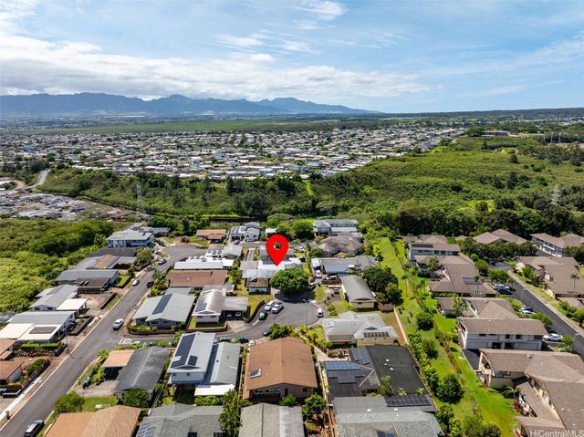 98-1712 Laauhuahua Way, Pearl City, HI 96782