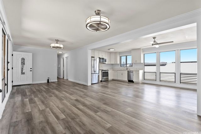 98-1712 Laauhuahua Way, Pearl City, HI 96782