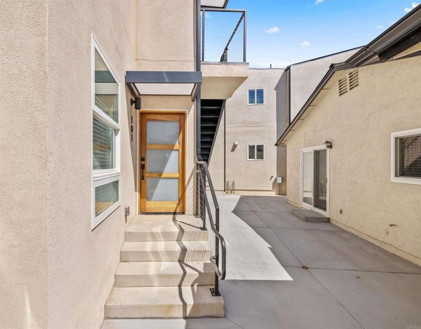 2409 Fleetwood Street, San Diego, CA 92111