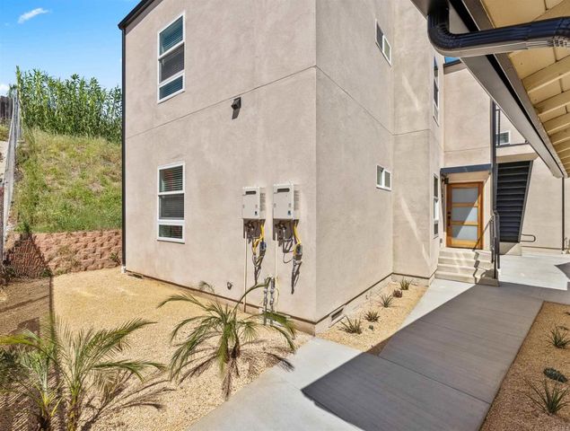 2409 Fleetwood Street, San Diego, CA 92111