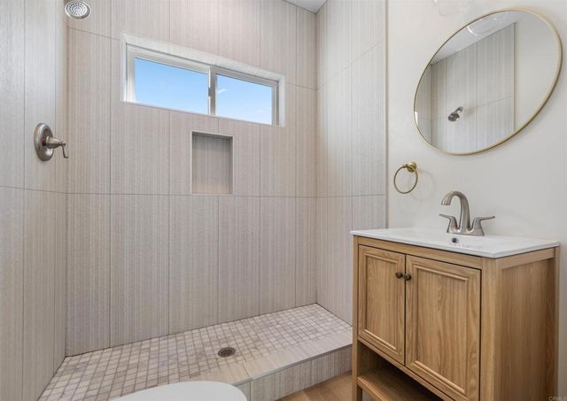 2409 Fleetwood Street, San Diego, CA 92111
