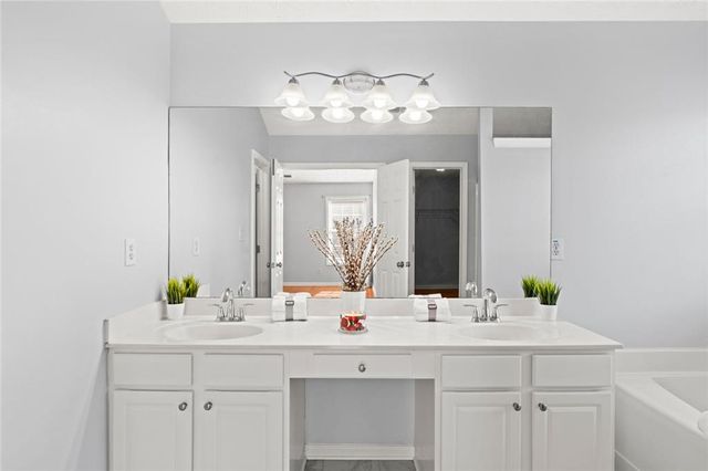 744 Winbrook Drive, Mcdonough, GA 30253