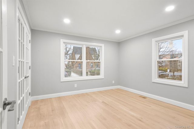 26 Ashton Road, Yonkers, NY 10705