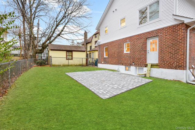 26 Ashton Road, Yonkers, NY 10705