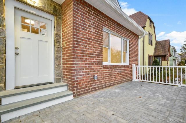 26 Ashton Road, Yonkers, NY 10705